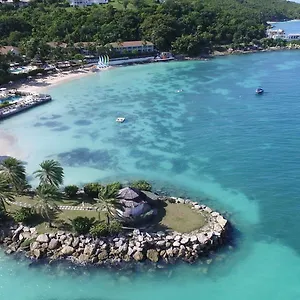 Blue Waters And Курортный комплекс